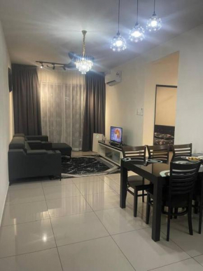 Felina Homestay Condo Selayang Batu Caves MusIim OnIy